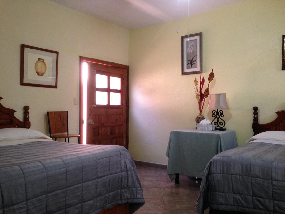 סאן מיגל דה אלנדה Hotel Posada La Gloria מראה חיצוני תמונה